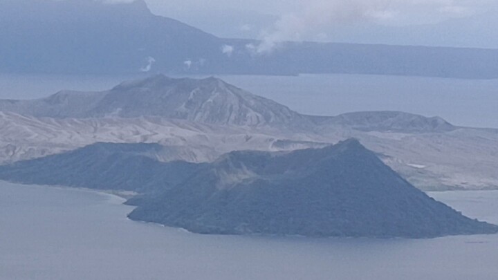 smoking taal volcano