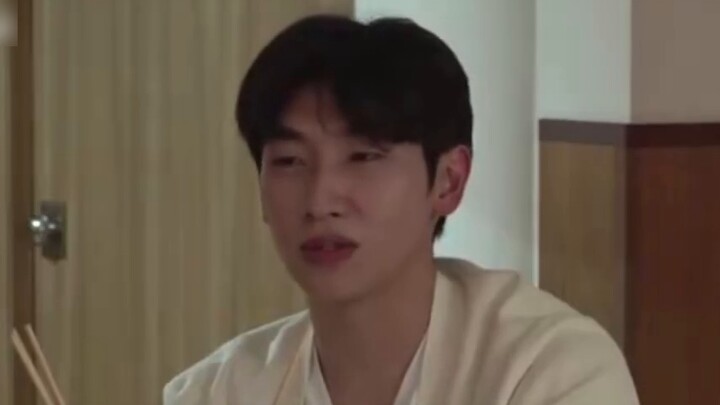 Don't cry, brother and sister in love, Yunha😭😭😭You have to believe in yourself, don't be so anxious 
