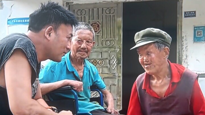 “Cô ấy đã quên tất cả, chỉ còn nhớ mãi em trong lòng”