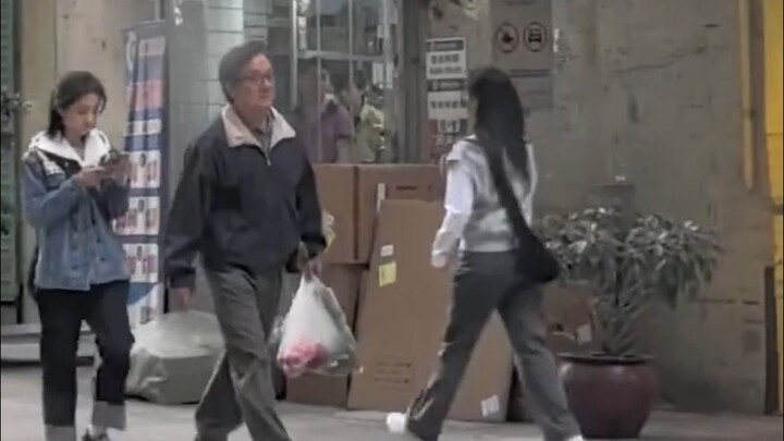Uncle Long and Little Yu