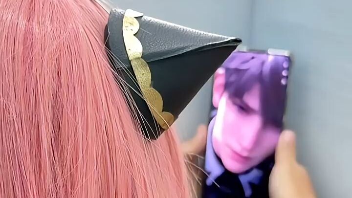 COSPLAY ANIME| DISURUH BELAJAR Malah nonton manhwa