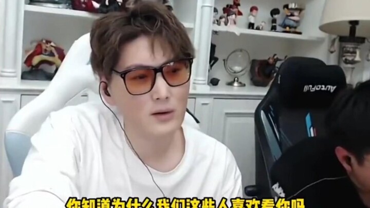 Tiêu đề livestream toàn rao là ‘tàn sát Đỉnh Cao Thung Lũng’, hóa ra lại dùng… máu của chính mình!