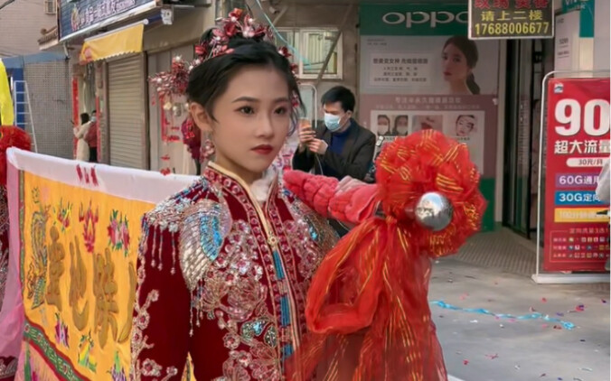 The little princess Liu from Chaoshan, Guangdong, is only 15 years old.