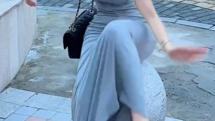 สาวน้อยคนนี้มีเจตนาบางอย่าง