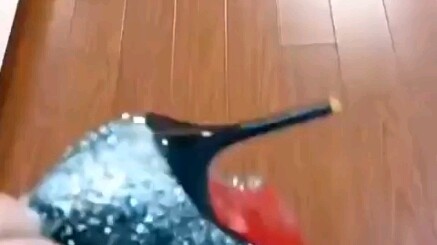 คุณชอบชุดไหนกัน?