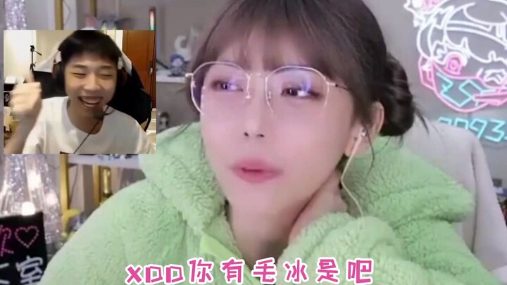 The top brother gave Zhou Shuyi a gift, and after Zhou Shuyi read the big brother's name, she starte