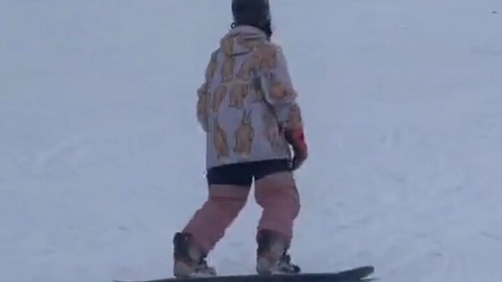 Kneel, judge the route, escape—it's all done in one smooth move~