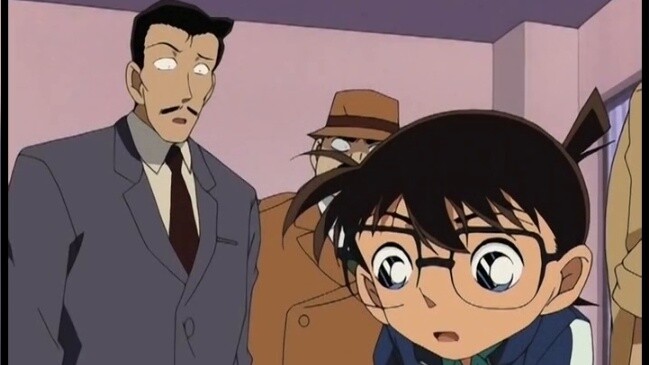 So sánh Shinichi, Sonoko, chú Maori và Xiao Ai bắt chước "Ah Lie Lie" của Conan