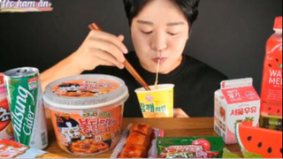 Đồ ăn cửa hàng tiện lợi phần 3 #mukbang