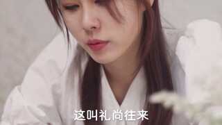 Mẹ tôi nói, dù bạn bè có tốt đến đâu cũng đừng bao giờ đến chơi tay không. Đây không phải là phép lị