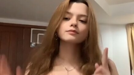 واو، مع هذا الشكل، لا عجب أنني منجذب إليه بشدة هههههه