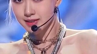 When your crush smile at you gusto mo nalang kumain ng kanin na may kunting rice🦟