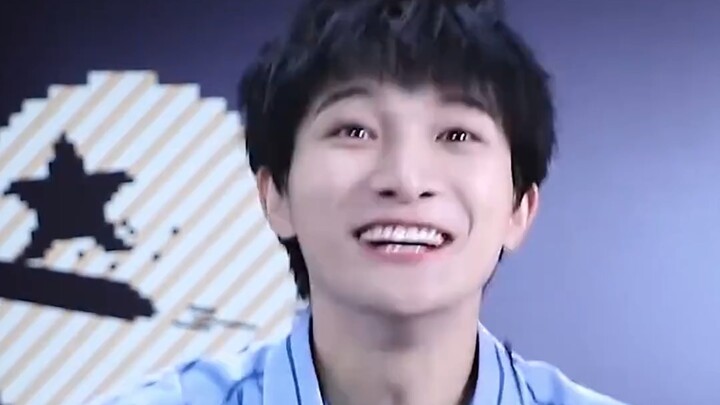 【โจวเซิน】คนเดินผ่าน: ปฏิกิริยาของโจวเซินสุดยอดมาก นี่แหละคือเหตุผลที่ฉันไม่เหมาะจะเป็นบุคคลสาธารณะ