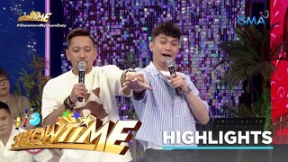 It's Showtime: Dalaga, TINULUNGAN NG MULTO para mahuli ang panloloko?! (EXpecially For You)