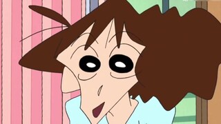 [Crayon Shin-chan] The little sister is thirsty. Shin-chan takes out cantaloupe juice to feed Xiaoku