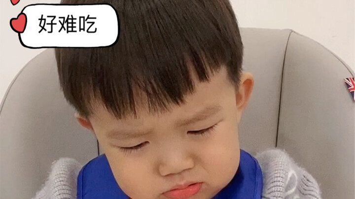 Thế hệ bố mẹ này thật khó nuôi, đến cả bánh bao không kén ăn cũng không nuốt nổi.