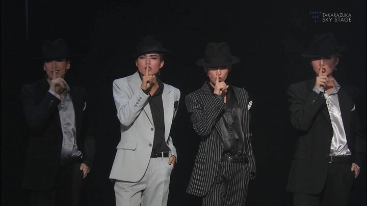 Nhóm nhảy đồng phục áo vest của fan 【Đẹp trai đến mức khó tin】