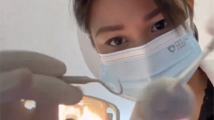 Wajah jahat di balik masker!