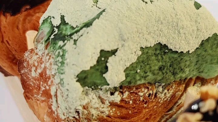 croissant Supreme