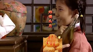 The little girl stole fried bread slices from home—how could she be so inconsiderate!