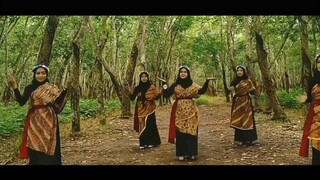 salah satu lagu Melayu https://youtu.be/wd7Kvu6HGuE
