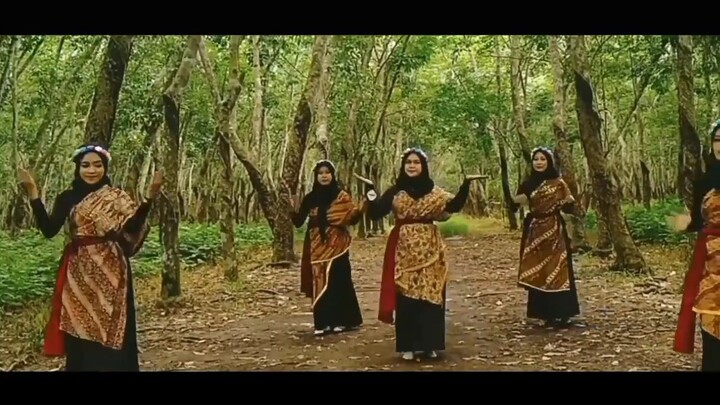 salah satu lagu Melayu https://youtu.be/wd7Kvu6HGuE