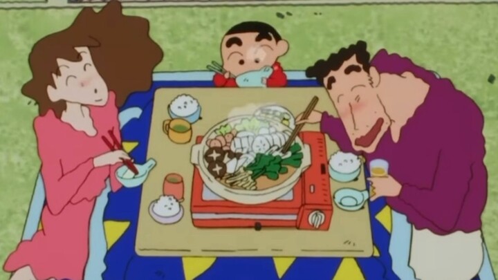 Makan hot pot hangat di musim dingin itu mantap banget!
