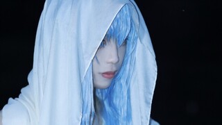Orang bijak agung Rimuru dikenali sebagai Rei Ayanami selama penampilan BW, dan hatinya yang menggan