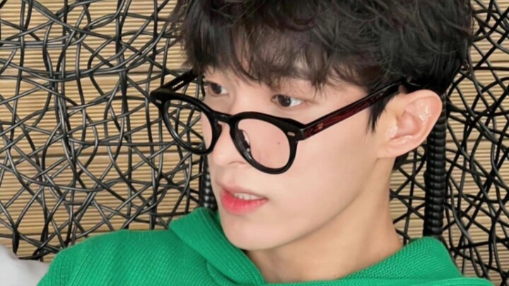 [SVT Lee Seok-min] Dream Video: My Boyfriend Won’t Leave Me Alone… [Seventeen] [Girlfriend’s Perspec