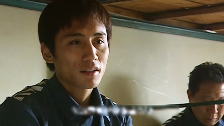 Prison bully: Whoever’s stronger gets to take others’ food. Zhong Yuemin: Then you can just forget a