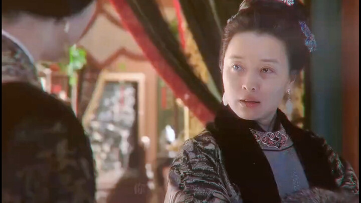 “The imposing presence of the Grand Empress Dowager fully showcases her regal authority—Empress Zhan