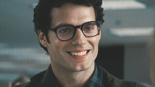 Superman. Tak ada yang bisa tahan mata krypto Henry Cavill