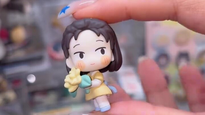 Happy to unpack! I am so dazed by the cuteness!!!