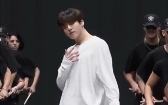 【تياو جينغجو】مشاهدة غرفة التدريب هذه ستزيد فقط من ترقبنا لانطلاقته المنفردة | غرفة تدريب ON