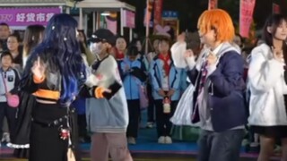 Tôi có một căn bệnh khiến tôi cười chết khi tôi nhảy theo những bài hát dễ thương với các đồng đội c