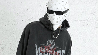 Berbusana tanpa peduli penampilan wajah | Yang penting kamu senang memakainya, mengapa harus peduli 