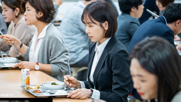 The third episode of the highly rated Korean drama Black Dog on Douban: Hena used Teacher Dao’s meth