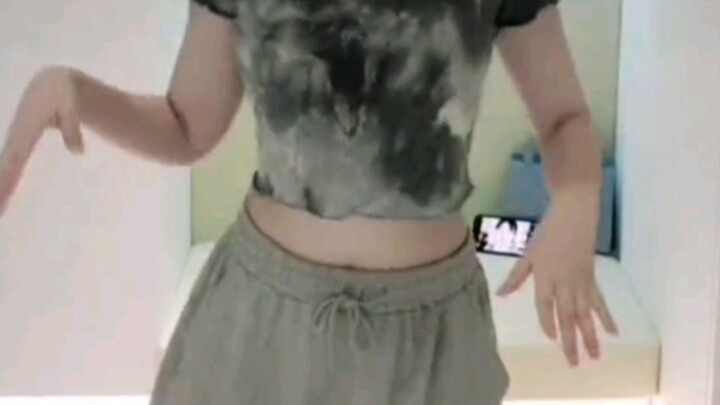 【Ye Shuhua】Live streaming again! This figure, this waist... Hats off to her!