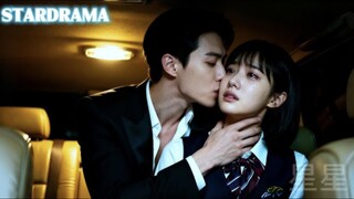 CEO allergic to all scents was drawn to her fragrance, kissing her neck made him lose all control!