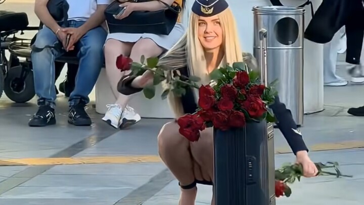 Phản ứng của người qua đường khi nhìn thấy mỹ nữ