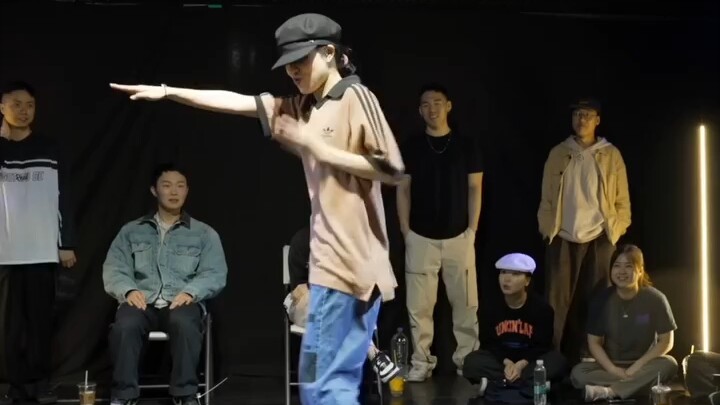 سلسلة الحكام هم أصدقاؤنا! معركة الرقص الراقص RAI مع صديقته DOKYUN 2023! بالطبع، وجود DOKYUN بجانبي ي