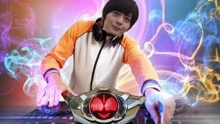 Khi Katsuragi khéo léo sử dụng Belt Mulberry làm gian hàng DJ?