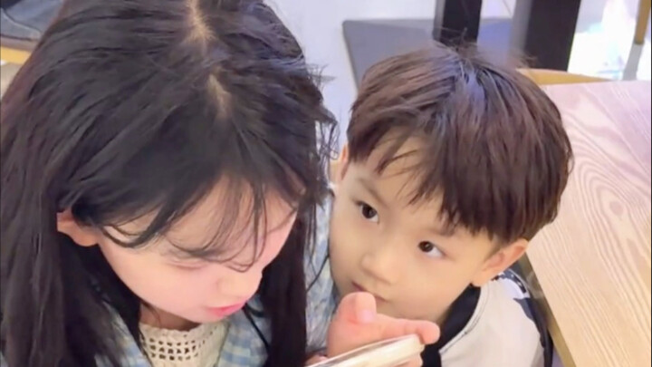 Bagaimana Bisa Anak 5 Tahun Punya Kecerdasan Emosional Setinggi Ini? #LiuGegge