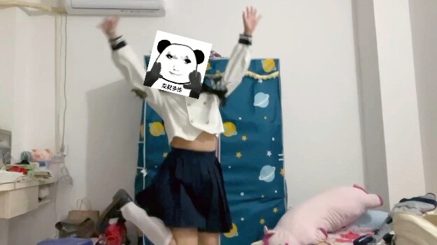100 days left before the college entrance exam, I looked through my photo album and saw how cute I d