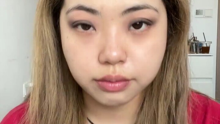 Can an average‑looking round‑faced girl pull off a Jennie makeover? A little shock to the copycat ma