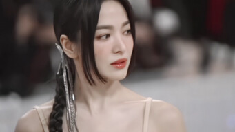 Satu-satunya di Korea yang menggunakan bedak tabur!