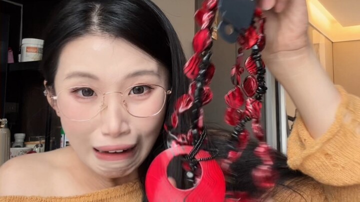 Hộp quà bí mật trang sức, ông chủ anh đúng là biết cách làm ăn