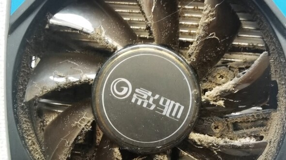 Diari Membersihkan Debu Kartu Grafis (5): GTX 1050 Ti dengan konsumsi daya hanya 75 W namun dipenuhi