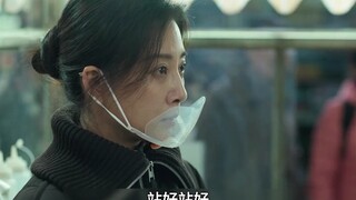 女人第一天卖卤货 就被同行排挤打压#影视解说