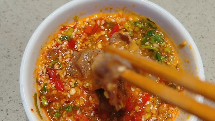 Chúng tôi, những người thích bị trừng phạt, là như thế này.